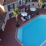 Luxe In Villa