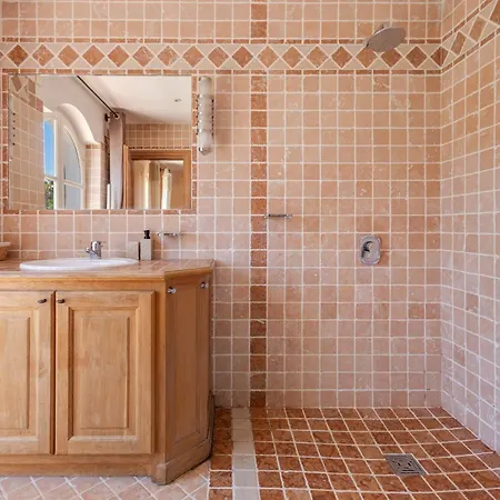 Luxe In * Grimaud