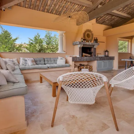 Luxe In Villa