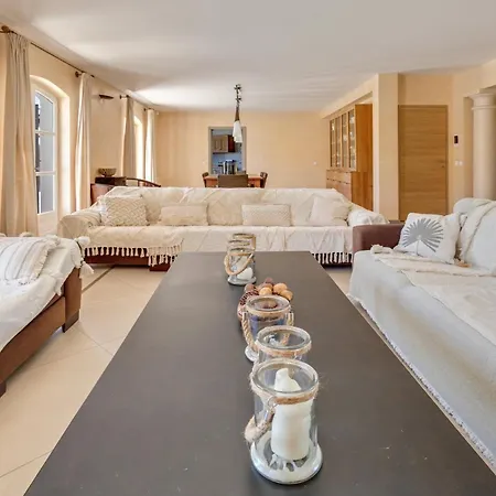 Villa Luxe In