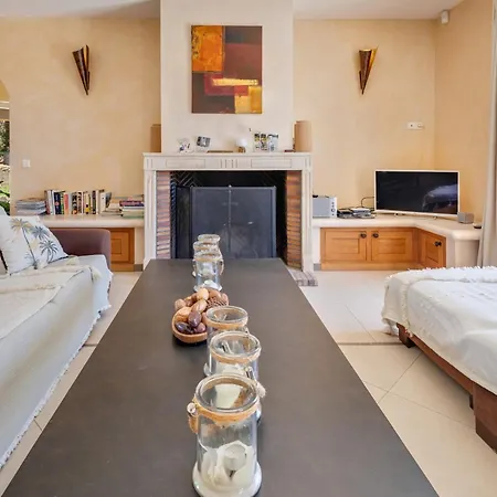 Villa Luxe In Grimaud