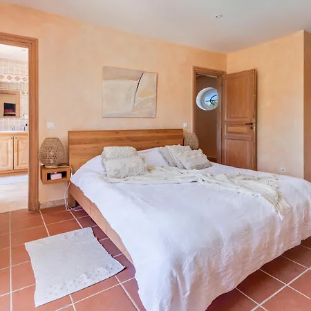 Villa Luxe In Grimaud