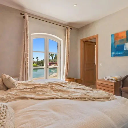 Luxe In Villa Grimaud